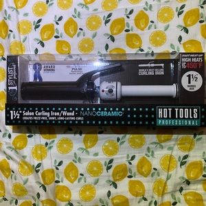 *Brand New* Hot Tools Professional 1 1/2” Salon Curling Iron/Wand - Nanoceramic